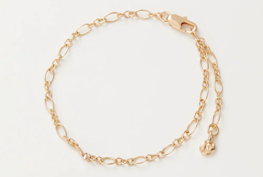 Fable Oval Figaro Chain Bracelet